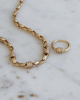 Classic Gold Ring Detail
